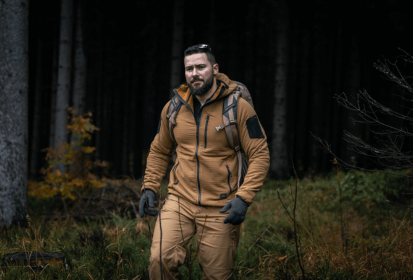 Helikon-Tex Patriot Pro: техническа поларена блуза, която се държи като софтшел