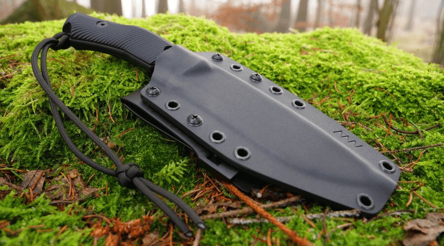 Нож ANV M200 HT в кобур. Източник: Rigad.