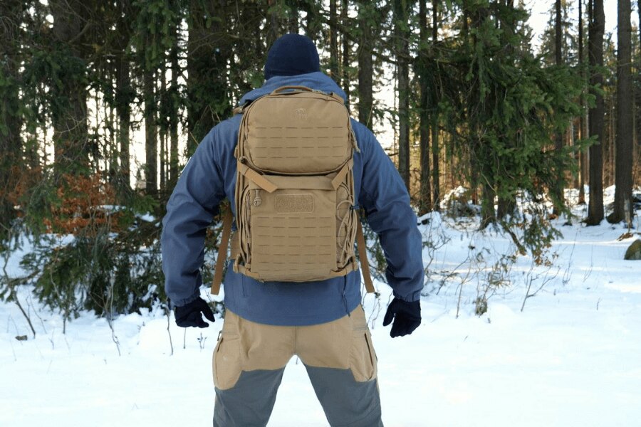 Зимно outdoor облекло. Източник: Rigad