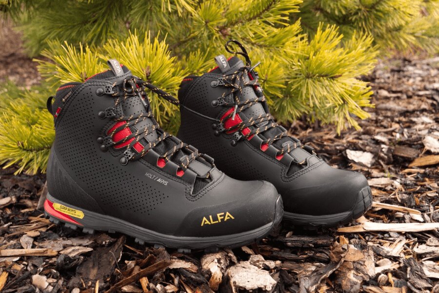 Туристически обувки Holt A/P/S/ Gore-Tex Alfa<sup>®</sup>. Източник: Rigad