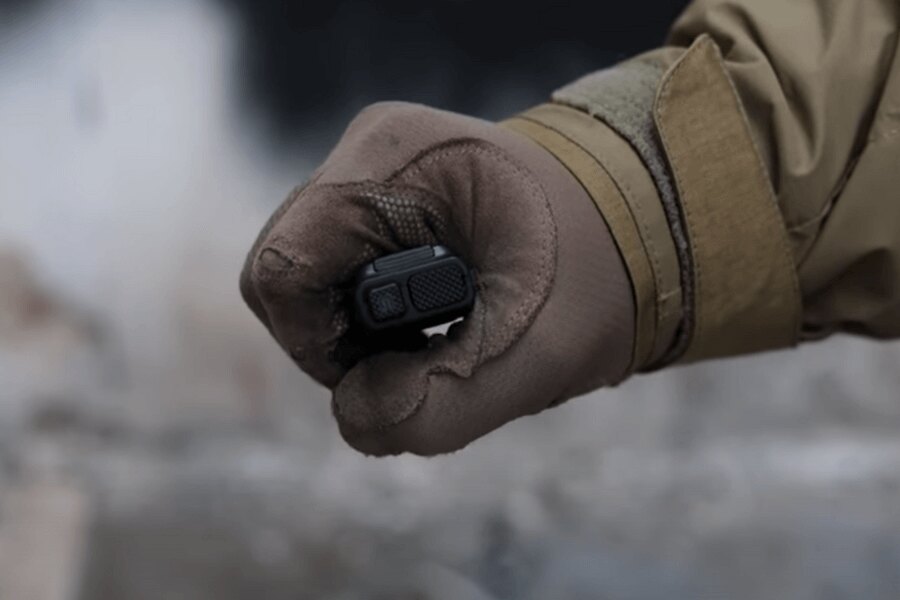 EDC23 Nitecore<sup>®</sup> управление на бутона. Източник: Rigad