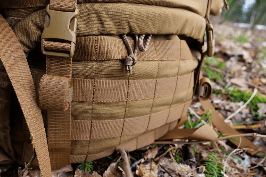 МОЛЛЕ закрепване на предната част на раницата Raid Pack, Tasmanian Tiger. Източник: Rigad