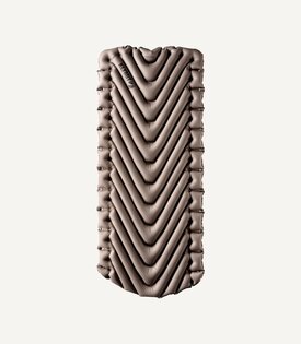Надуваем надувник Static V Luxe Klymit® - stone