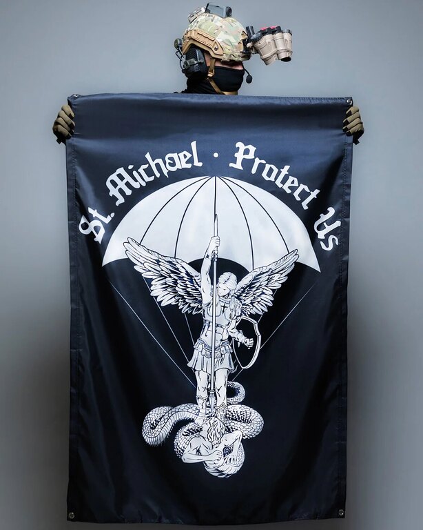 Знаме St. Michael Brothers in Arms®